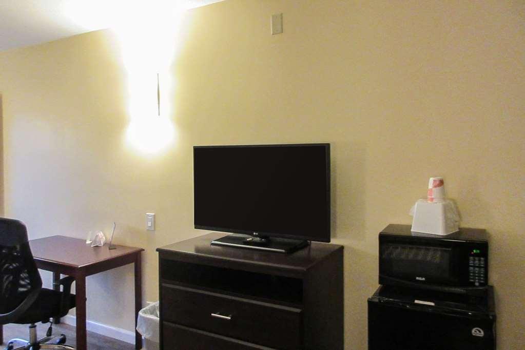 Hotel Rodeway & Monroeville-pittsburgh 2*