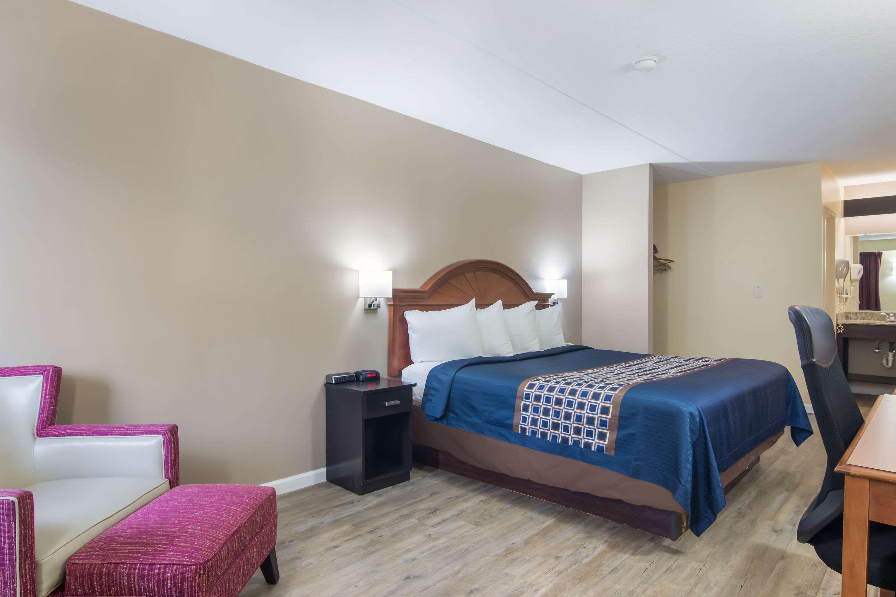 Rodeway & Monroeville-pittsburgh Hotel 2*