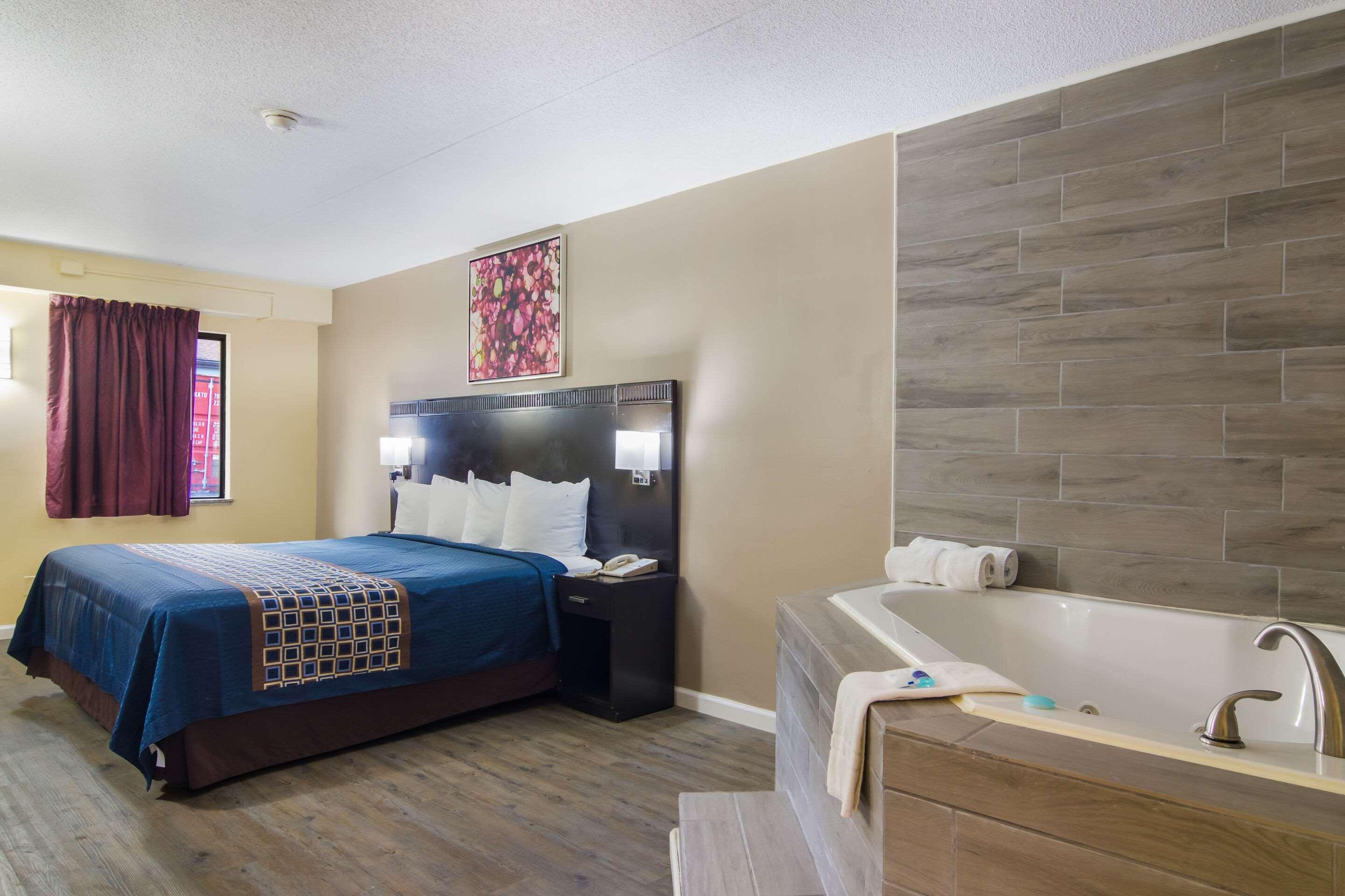 Rodeway & Monroeville-pittsburgh Hotel Monroeville